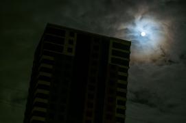 Peste zece milioane de ucraineni nu au curent electric. La Kiev a căzut prima ninsoare, iar temperatura a scăzut sub zero grade