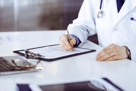 Schema prin care mai mulți medici din București eliberau certificate de deces "în alb". Le completau cei de la pompe funebre