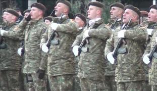 Ultimele repetiţii pentru Parada de 1 Decembrie, la Alba Iulia. Cum va arăta defilarea de Ziua Naţională