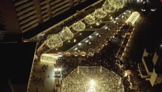 Târgul de Crăciun din Satu Mare şi-a deschis porţile. Ce atracţii îi aşteaptă pe vizitatori