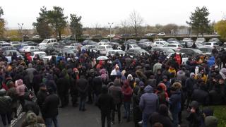 Protest încheiat cu succes pentru 300 de angajați. Vor primi primă de 3.000 de lei și mărire de salariu de 1.500 de lei