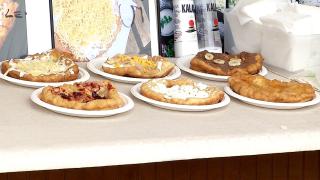 Vizitatorii, uimiţi de cât costă clătitele la târgurile de Crăciun din Capitală. "Acasă pot să o fac cu 5 lei"