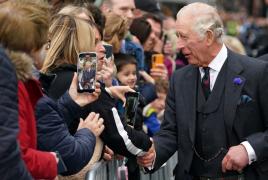 Reacţia Regelui Charles, după scandalul serialului documentar despre Harry şi Meghan. Fiul şi nora sa se plâng de atitudinea familiei regale