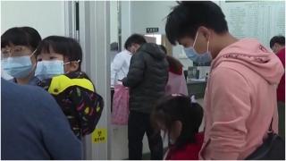 Pandemia închide din nou şcolile din Shanghai. Elevii vor învăţa online, după ce cazurile de COVID au explodat