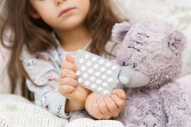 Pericolele consumului de antibiotice ''după ureche''. Ce trebuie să ştie părinţii dacă copilul se îmbolnăveşte în vacanţă