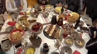 Carnea de porc, nelipsită de pe mesele de Crăciun. Cu ce preparate au fost așteptați turiștii la pensiuni