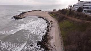 Constructorii celebrei insule-palmier din Dubai vor schimba faţa litoralului românesc. Staţiunile care vor avea în doi ani plaje mai late cu nisip fin