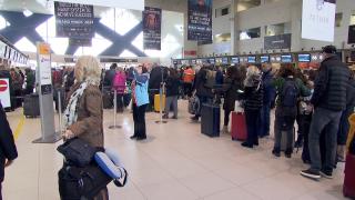 Trucul prin care putem cumpăra bilete de avion ieftine. Companiile anunță prețuri de 20 de euro până la Londra sau 30 de euro până la Roma