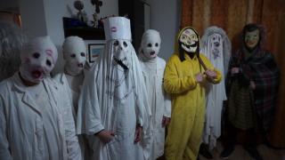 Cea mai bizară tradiţie de Bobotează: hâzii au intrat peste oameni în case. Obicei secular, adaptat în 2023