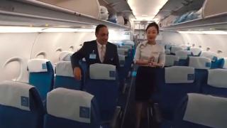 Zeci de tinere, printre care şi o româncă, umilite la o preselecţie de însoţitoare de zbor. Ar fi fost puse să se dezbrace până la lenjeria intimă