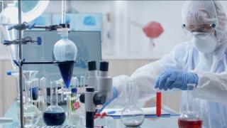 Primele cazuri de infectare cu Kraken în ţara noastră. Cât de periculoasă e noua mutaţie Covid