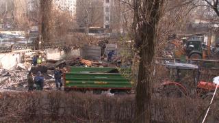 Cum obține un sector din Capitală teren pentru noi locuri de parcare. Oamenii spun că este un abuz și vor să dea în judecată primăria