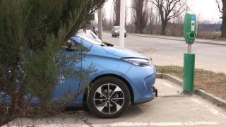 Peste 10.000 de euro de la stat pentru o maşină electrică nouă. Valoarea unui voucher Rabla creşte