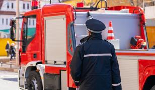 Incendiu la un liceu din Bacău. Peste 260 de elevi și profesori au fost evacuați