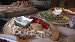 Românii şi străinii sărbătoresc Revelionul pe rit vechi. În Bucovina, încă nu s-a terminat petrecerea de anul trecut 