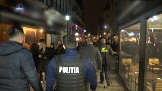 Controale de amploare în cluburile din Centrul Vechi al Capitalei. Au fost verificați atât patronii, cât și clienții. Anchetatorii au dat zeci de amenzi