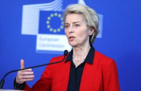 Dosarul tulbure al achizițiilor de vaccin: Comisia pentru Covid din Parlamentul European îi cere explicații Ursulei von der Leyen