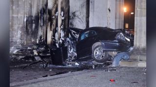 Accident grav în Berlin. O maşină a intrat în Poarta Brandenburg, iar şoferul a murit pe loc