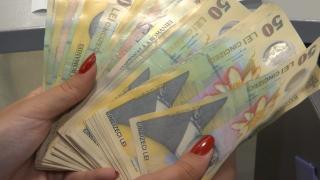 România, pe ultimul loc la salarii și economii în Europa. Soluția la care apelează toți mai mulți români în 2023