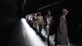 Săptămâna Modei de la Paris. Atenția publicului atrasă de vedetele adunate la prezentarea Dior