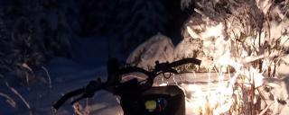 Două fetiţe de 9 şi 11 ani, salvate după ce au plecat din zona amenajată a pârtiei Transalpina şi s-au rătăcit într-o pădure