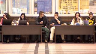 "Tragi acum şi eşti aranjat pe viitor". Elevii care ar putea intra la facultate înainte să ia BAC-ul: care sunt condiţiile