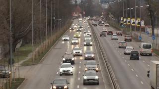 Distracţia din minivacanţă s-a încheiat cu aglomeraţie pe şosele. Între Azuga şi Buşteni, coloana de maşini se întinde pe câţiva kilometri