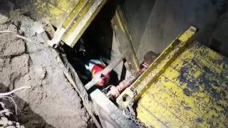 Bărbat de 31 de ani, mort după ce a fost prins sub un mal de pământ, la 6 metri adâncime. Efectua lucrări la o reţea de canalizare