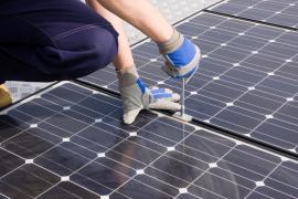 20.000 de lei de la stat pentru panouri fotovoltaice. Cât trebuie să mai dea românii pentru a-și produce singuri energie