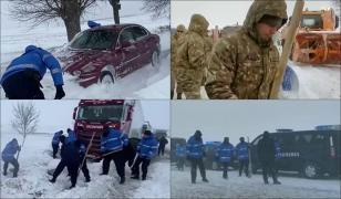 Cel mai mare viscol din ultimii 5 ani a paralizat ţara. Intervenții pe bandă rulantă ale militarilor, pentru a salva oamenii blocaţi pe şosele
