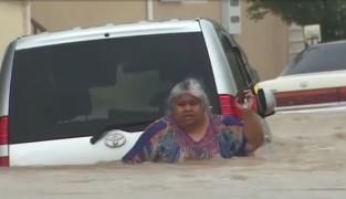 Stare de urgenţă într-un oraş din Noua Zeelandă: În 15 ore a plouat cât pentru o vară. Aeroportul a fost inundat, toate zborurile anulate