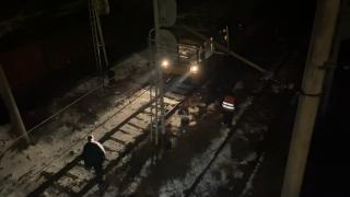 Un băiat de 16 ani din Iași se zbate între viață și moarte, de mai bine de o zi. S-a electrocutat când încerca să facă o poză