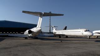 ANAF vinde avioanele de pasageri ale lui Ovidiu Tender pentru puţin peste 100.000 de euro. Câte din ele ar mai putea zbura