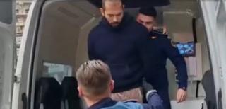 Fraţii Tate ameninţă cu procesul una dintre victime. Vor să îi ceară despăgubiri de 300 de milioane de dolari, dacă nu-şi retrage declaraţiile