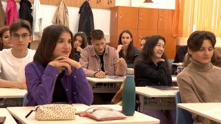 Se schimbă admiterea la liceu pentru absolvenţii clasei a VIII-a. Care sunt modificările şi de când intră în vigoare