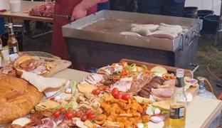 "Pomana porcului", concursul culinar care a adus la un loc 20 de echipe de bucătari din Sălaj. Au concurat cu specialităţi învăţate din moşi strămoşi