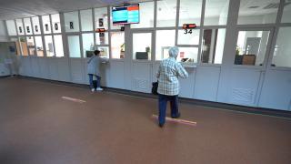 "Specialii" României se revoltă după ce au aflat că nu vor mai putea ieşi la pensie mai devreme, cu venituri uriaşe. "Aduci atingere siguranţei naţionale"