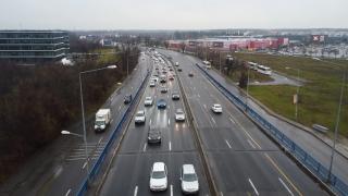 Șoferii români vor scoate mai mulți bani din buzunar. Noile taxe vor fi calculate în funcţie de norma de poluare a mașinilor