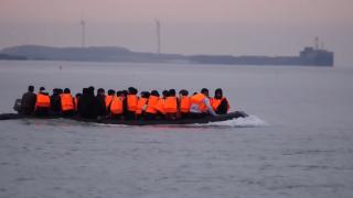 Migrația, pe lista scurtă de priorități a premierului britanic. Rishi Sunak anunță un nou pachet de legi prin care UK își va controla granițele