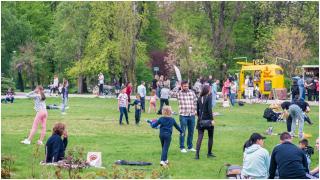 Vacanţa de Paşte 2024. Propunerile ministrului Educaţiei stârnesc tot mai multe controverse. Câte zile libere ar putea avea elevii anul viitor, în primăvară