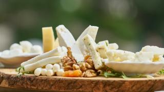 Cum consumăm lactatele fără să ne punem sănătatea în pericol? Sfaturile nutriţioniştilor