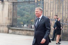 7 milioane de euro a plătit statul pe deplasările din al doilea mandat al lui Iohannis. De câte ori a călătorit şeful statului în străinătate
