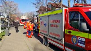 "M-a sunat băieţelul, mi-a zis că a luat foc un tablou. Asta a înţeles el". Incendiu puternic la o şcoală din Constanţa: 700 de persoane, evacuate