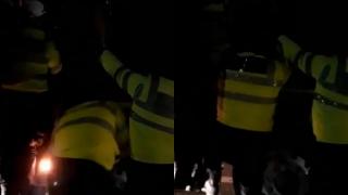 Șofer de TIR, prins mort de beat la volan, în Bacău. Polițiștii l-au scos cu forța din cabină: "Era influenţat de alcoolul pe care îl avea la bord"