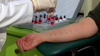 Primăvara vine "la pachet" cu alergii: 8 milioane de români vor avea de suferit în perioada următoare. Sfatul medicilor