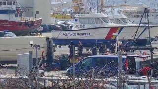 Braconaj în Marea Neagră. Trei pescadoare bulgăreşti, depistate de Paza de Coastă şi aduse la ţărm