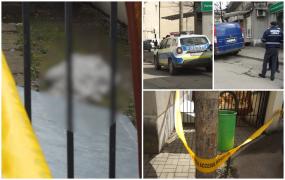 "Ei ştiu ce au avut, care e amarul lor". Şi-a înjunghiat cu sete soţia, după care şi-a luat viaţa. Femeia a supravieţuit atacului din stradă