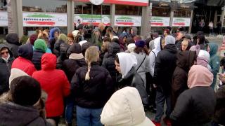 O armată de poliţişti a descins în Săpănţa. Sute de persoane, suspectate că au încasat 2.000.000 de euro pentru a caza fictiv refugiaţi ucraineni