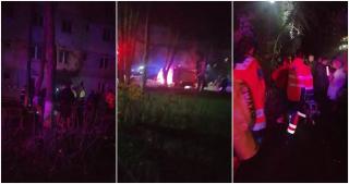 Bloc evacuat în miez de noapte, la Găești. Oamenii au fost scoși din case după ce tabloul electric de pe casa scării a luat foc