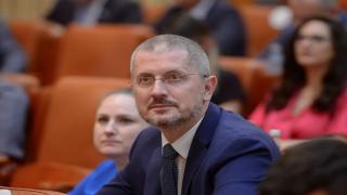 Momentul în care Dan Barna a fost lovit de o mașină. Martorii spun că nu s-a asigurat, autoritățile ezită să dea răspuns